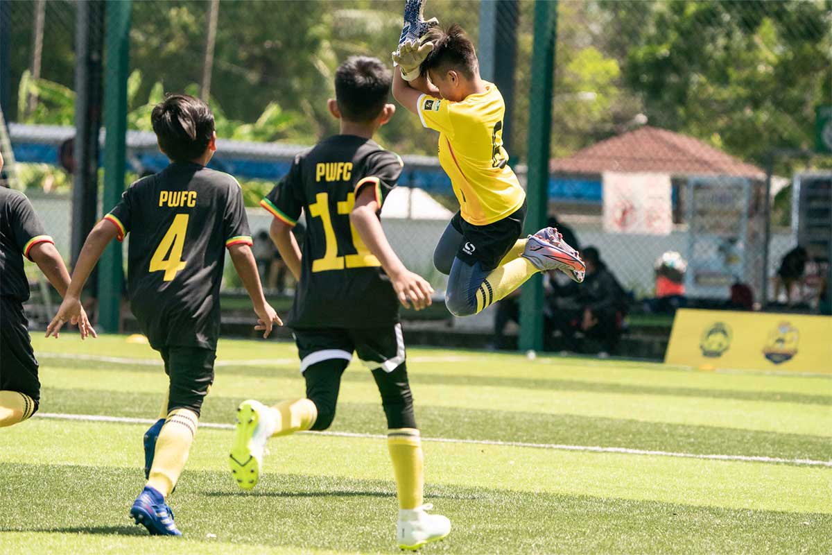 Liga Suparimau action